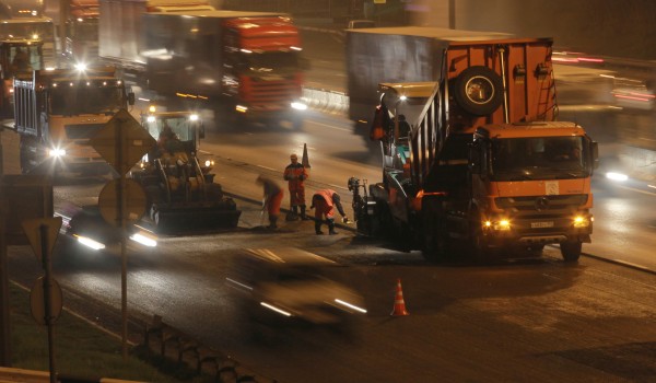 Количество техники для работ по ремонту Ленинградского шоссе в выходные увеличат втрое