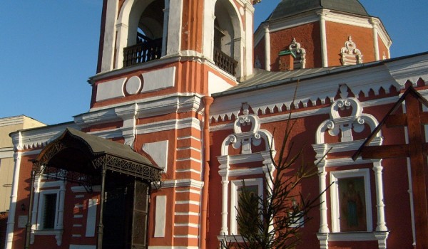 Храм Петра и Павла у Яузских ворот в Лефортово передан Церкви