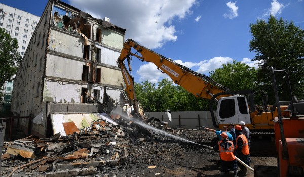 В столице осталось снести 40 ветхих пятиэтажек