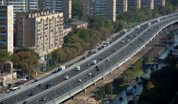 Собянин открыл новый путепровод на Южнопортовой улице