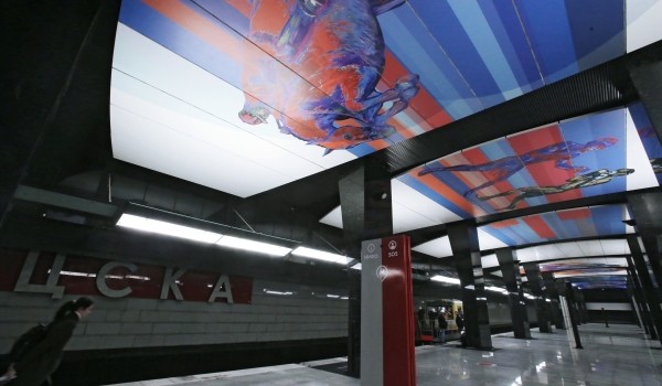 Дизайн станции метро «ЦСКА» выдержан в цветах футбольного клуба