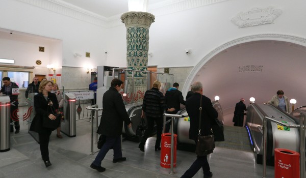 Зеркала для пассажиров установили на станциях метро «Проспект мира», «Ботанический сад» и «Медведково»