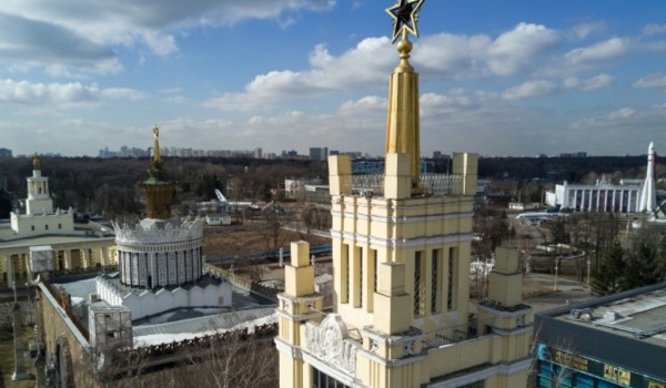 Фасад павильона «Земледелие» на ВДНХ отреставрируют до конца года