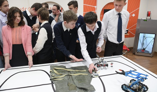 Собянин открыл детский технопарк «Наукоград»