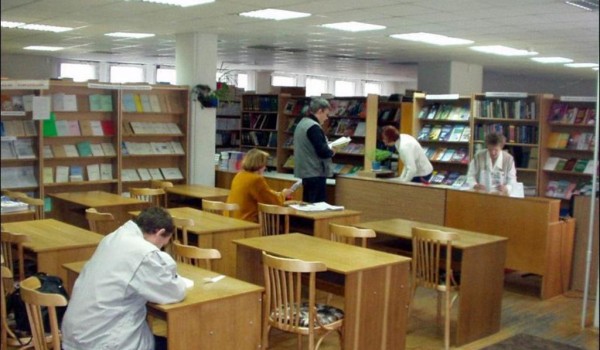 Театральные и литературные вечера пройдут в библиотеках Москвы на новогодних каникулах  