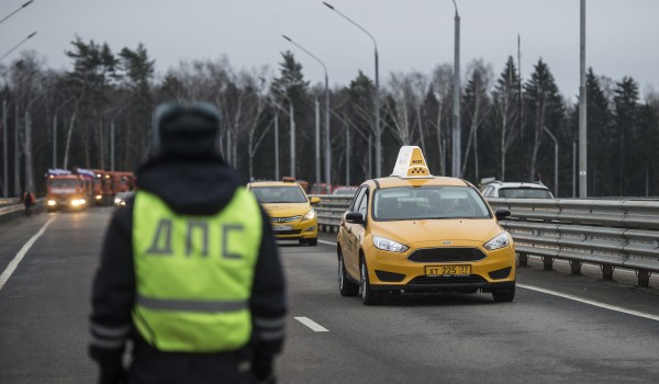 С 15 часов будет ограничено движение по одной полосе в Волоколамском тоннеле в направлении центра