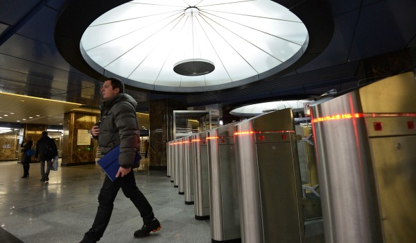 На всех станциях метро в 2018 году появятся турникеты с бесконтактной оплатой прохода