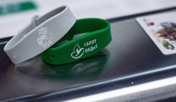 Карты и брелоки «Москвенок» объединили с приложением «Тройка»