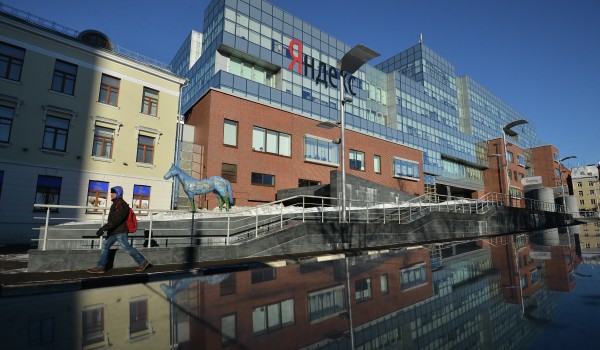 Движение на участке ул. Льва Толстого ограничили по 28 февраля из-за работ на инженерных сетях