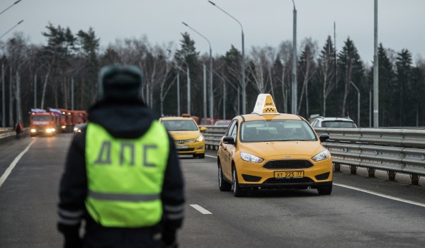 Единые условия работы городских такси могут принять столичные аэропорты