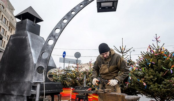В последний день Масленицы на Манежной площади появится четырехметровое солнце