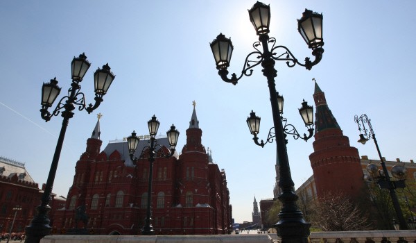 Около 50 тыс. фонарей в Москве сделают дистанционно управляемыми до конца 2018 года