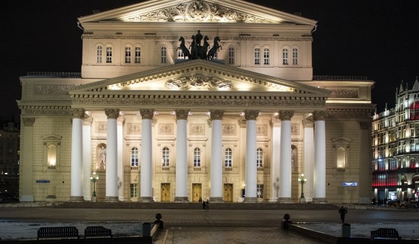 Масштабное уличное шоу пройдет возле Большого театра на закрытии проекта «Золотая Маска в городе»