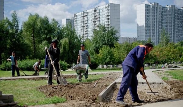 До конца года в Перово проведут работы по благоустройству 15 дворовых территорий 