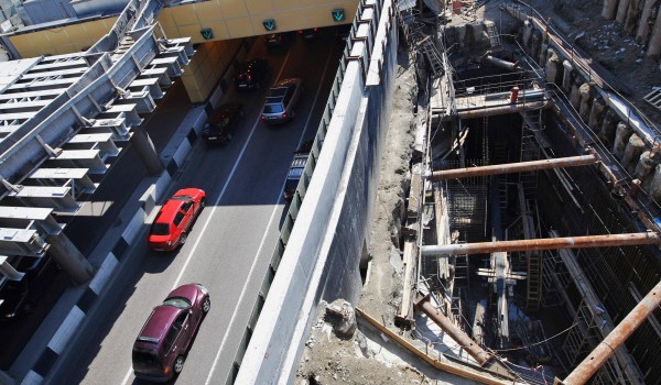 Реконструкцию развязки на пересечении МКАД с Бесединским шоссе планируется завершить осенью 2020 года