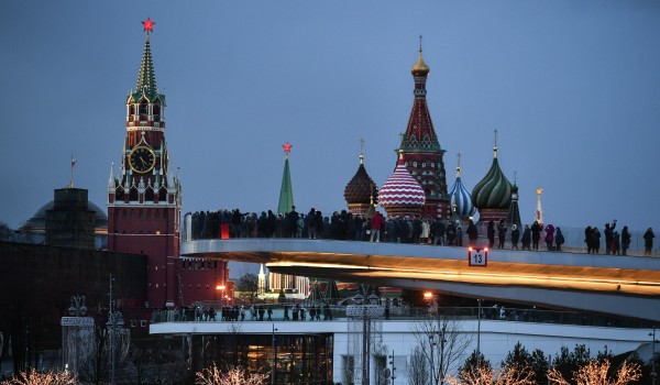 Порядка 100 специалистов обеспечат отключение подсветки в парке «Зарядье» в «Час Земли»