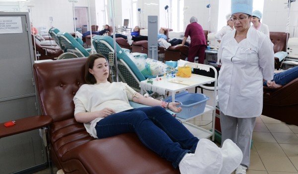 Студенты московских вузов смогут сдать кровь ко Дню донора с 16 по 28 апреля