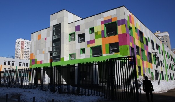 15 новых школ с благоустроенными спортплощадками откроют на территории «новой» Москвы 