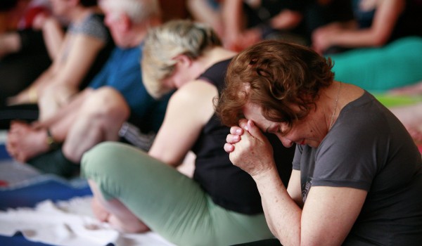 В парке «Фили» стартовали занятия по Тибетской гимнастики для пенсионеров