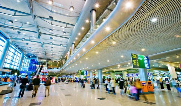 Новый пассажирский терминал заработал в аэропорту Шереметьево