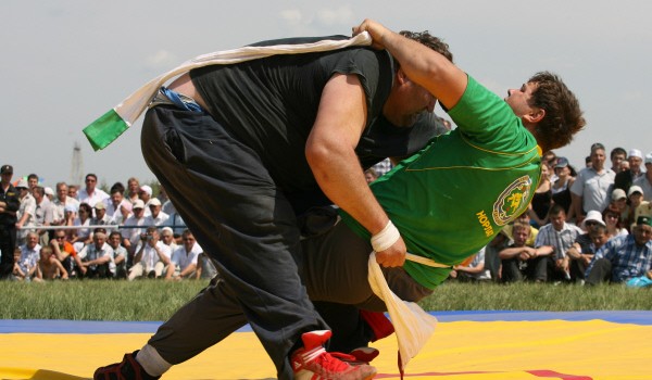 15 декабря – VIII фестиваль традиционных видов борьбы народов России