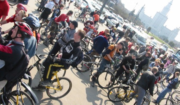 22 сентября - Велокарнавал и «не авто-шоу» в честь Всемирного дня без автомобиля