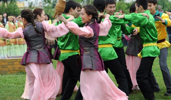 17 июня – национальный государственный праздник якутского народа - «ЫСЫАХ» в музее-заповеднике «Коломенское»
