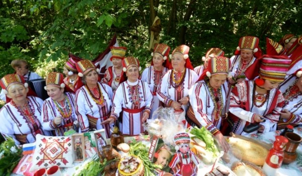 26 августа - мордовский национальный праздник "Шумбрат" в Парке культуры и отдыха «Кузьминки» 