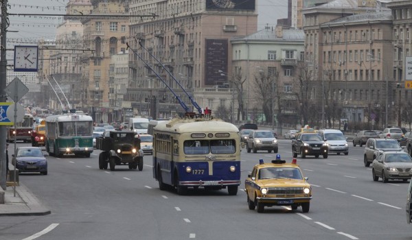 Парад ретро-троллейбусов в Москве