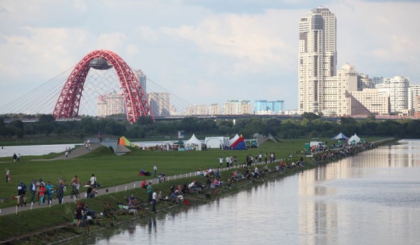 День рыбака в Крылатском