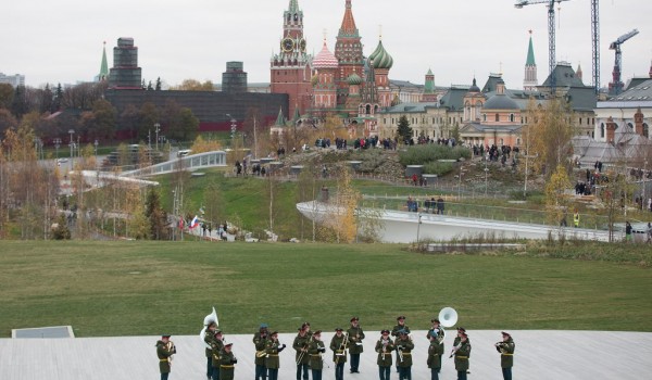 Центральный военный оркестр МОРФ в парке «Зарядье» 