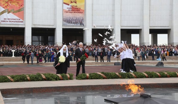 Парад кадет на Поклонной горе