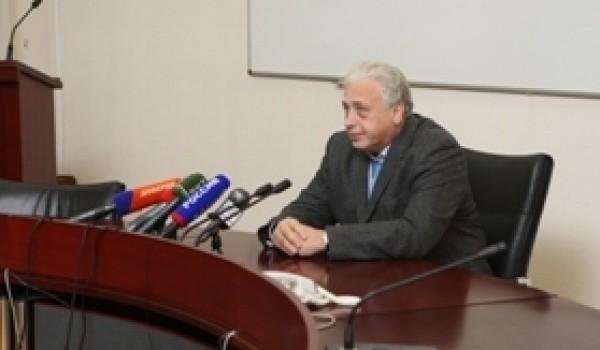 Пресс-конференция Леонида Печатникова