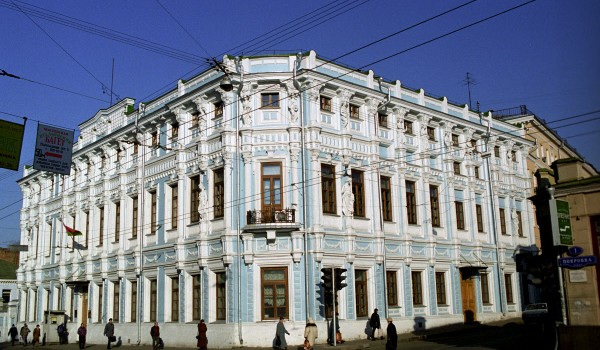 Воздушные кабели в районе ул. Маросейка и ул. Солянка уберут под землю