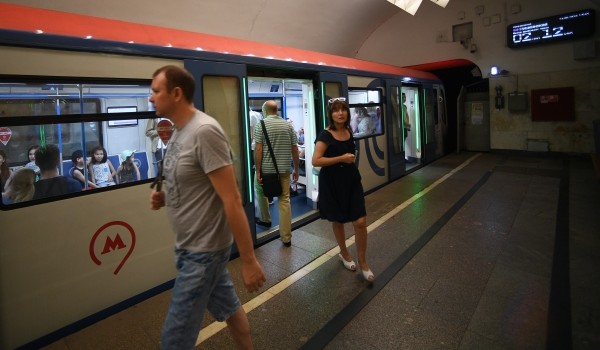 Поезда «Москва» перевезли за две недели более 165 тысяч человек на Филевской линии метро