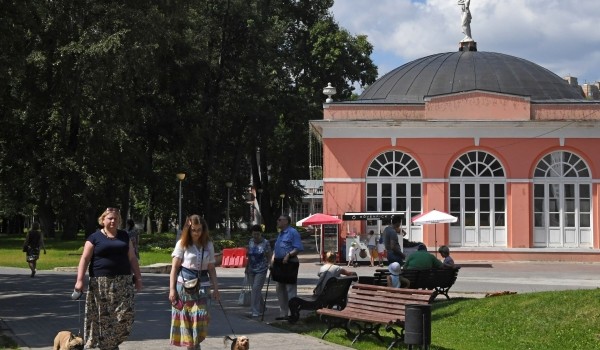 В Воронцовском парке отреставрируют южный служебный корпус исторической усадьбы Репниных-Волконских-Мухановых