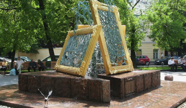 31 августа планируется провести работы по промывке фонтана у Третьяковской галереи
