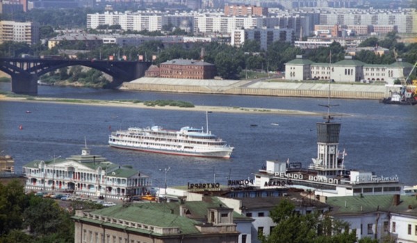 Миллион пассажиров прошли по водным путям Канала имени Москвы в 2018 году