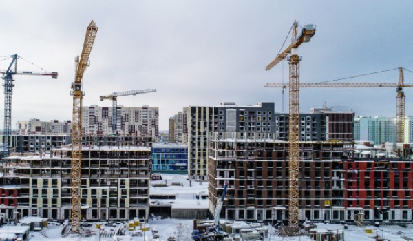 В столице ведется строительство порядка 1,5 млн кв. м офисный и 1,8 кв. м торговый площадей дополнительно