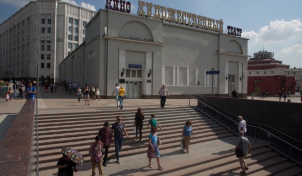Модернизация 39 советских кинотеатров в Москве завершится за два года