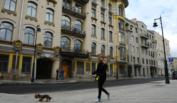 Движение на участках двух улиц в Хамовниках ограничат 22 октября из-за съемок фильма