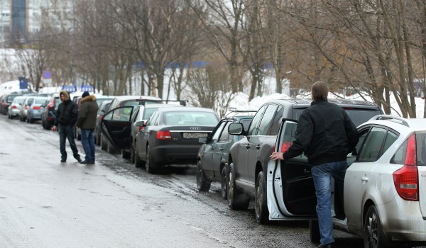 Движение в районе Шелепихинской набережной ограничили по 30 апреля в связи с работами на инженерных сетях