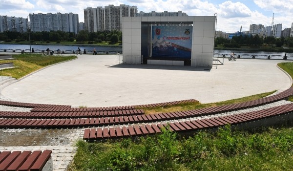 Высадка деревьев и кустарников началась в парке 850-летия Москвы