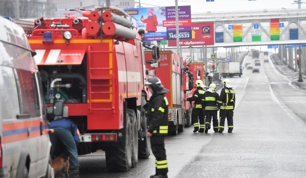 Более 500 сотрудников МЧС и 18 единиц спецтехники обеспечат пожарную безопасность в новогодние праздники