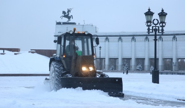 Уборка снега в Москве