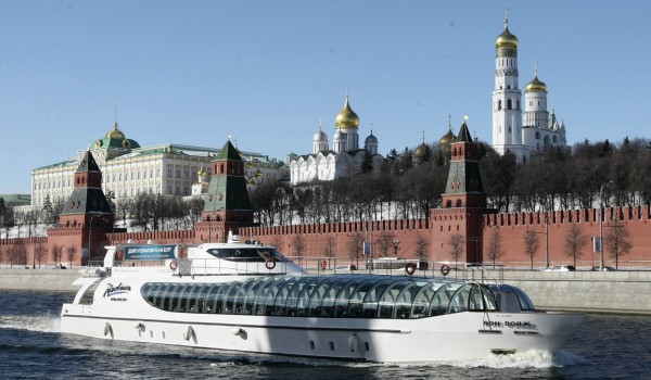 В новогодние праздники прогулки на яхтах-ледоколах по Москве-реке посетили более 16 тысяч человек
