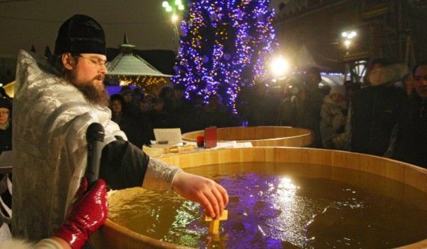 В  Москве оборудуют  60 мест для крещенских купаний