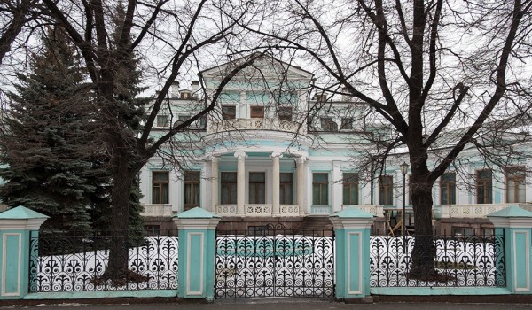В Москве завершилась реставрация фасадов особняка Маргариты Морозовой на Смоленском бульваре
