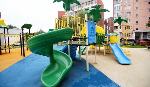 В 2018 году в районе Коптево на средства от платных парковок благоустроено порядка 20 детских площадок