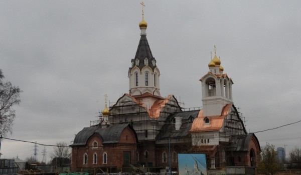 В СЗАО столицы продолжается строительство храма в честь Святых равноапостольных Константина и Елены